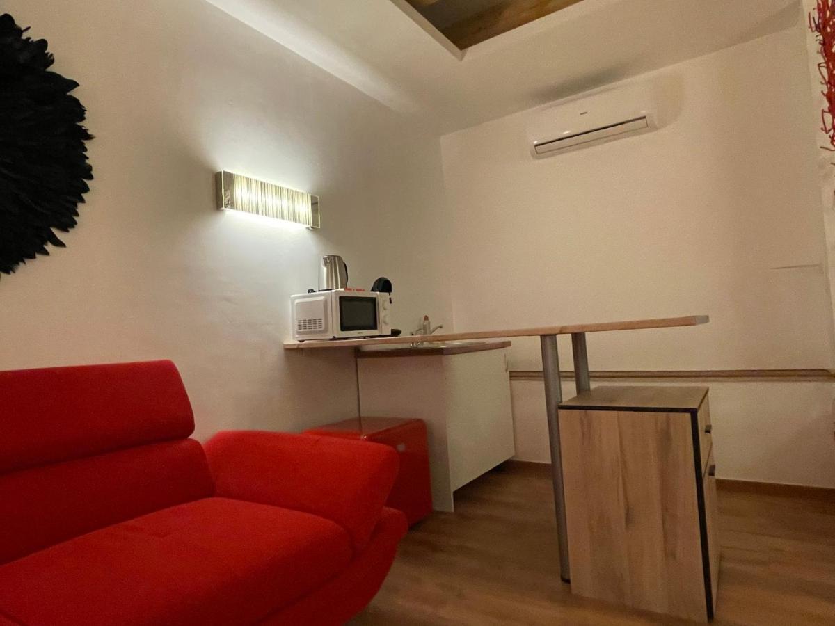 New Workspace Studio Savoya9 Self Check In Old City Center Timisoara Exterior photo