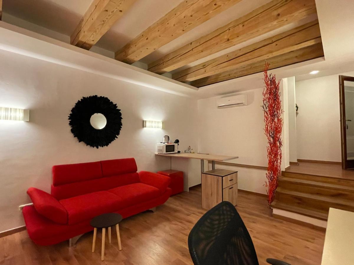 New Workspace Studio Savoya9 Self Check In Old City Center Timisoara Exterior photo
